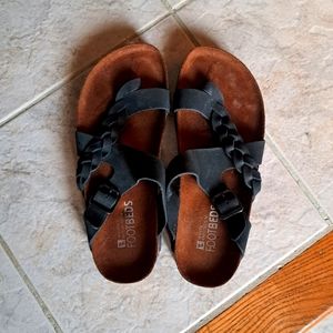 Like new women's sandals - size 8